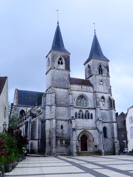 HauteMarne52ChaumontStJeanBaptiste00002.JPG